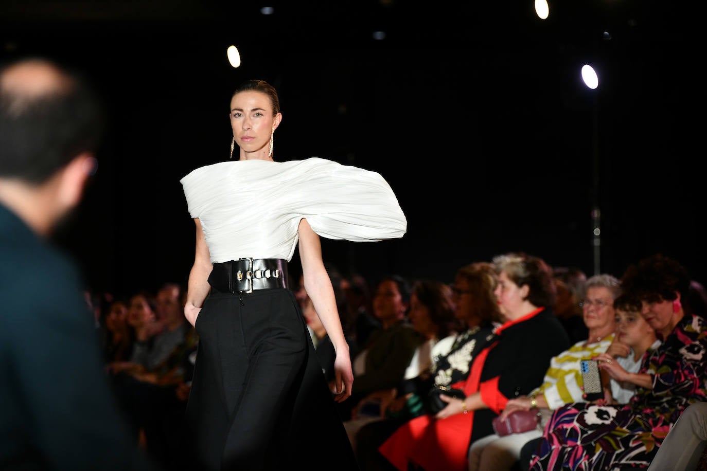 Isabel Sanchis se estrena en San Sebastián Moda Festival a lo grande