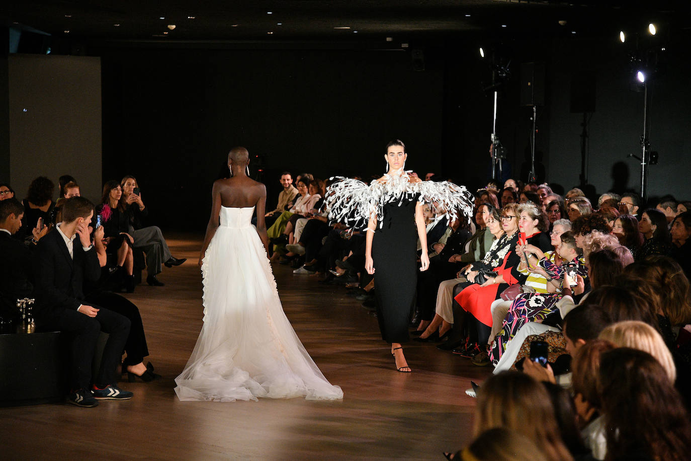 Isabel Sanchis se estrena en San Sebastián Moda Festival a lo grande