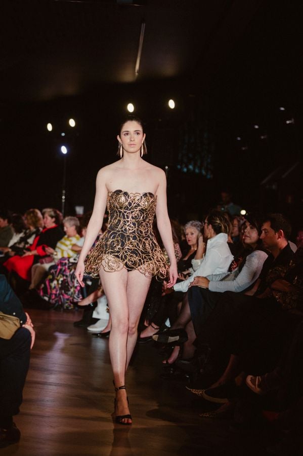 Desfile de Isabel Sanchis en Balenciaga