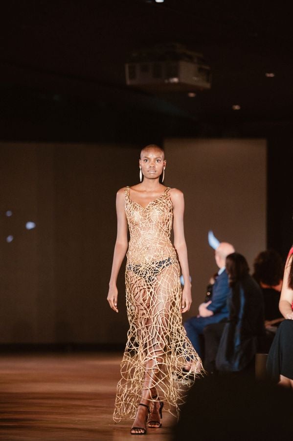 Desfile de Isabel Sanchis en Balenciaga