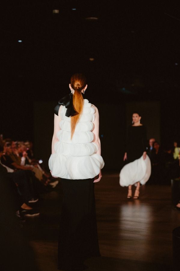 Desfile de Isabel Sanchis en Balenciaga