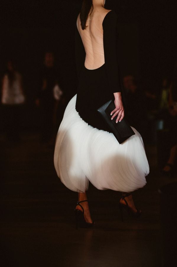 Desfile de Isabel Sanchis en Balenciaga