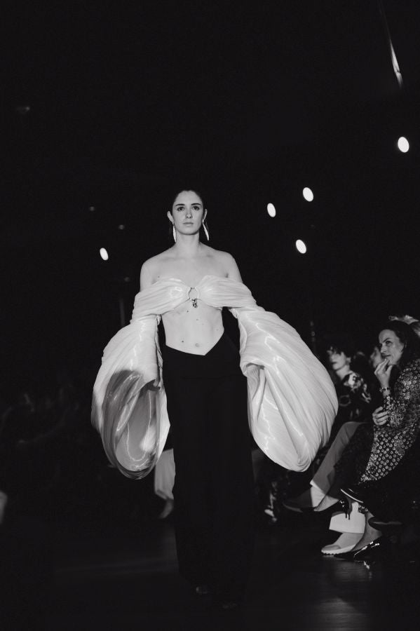 Desfile de Isabel Sanchis en Balenciaga