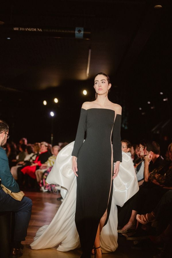 Desfile de Isabel Sanchis en Balenciaga