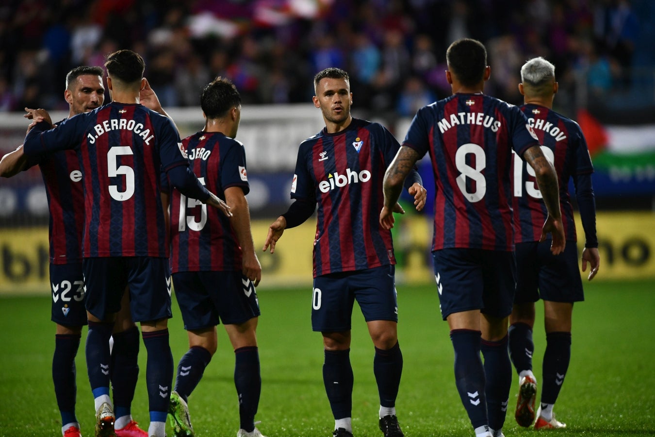 Las mejores imágenes de la &#039;manita&#039; del Eibar al Valladolid