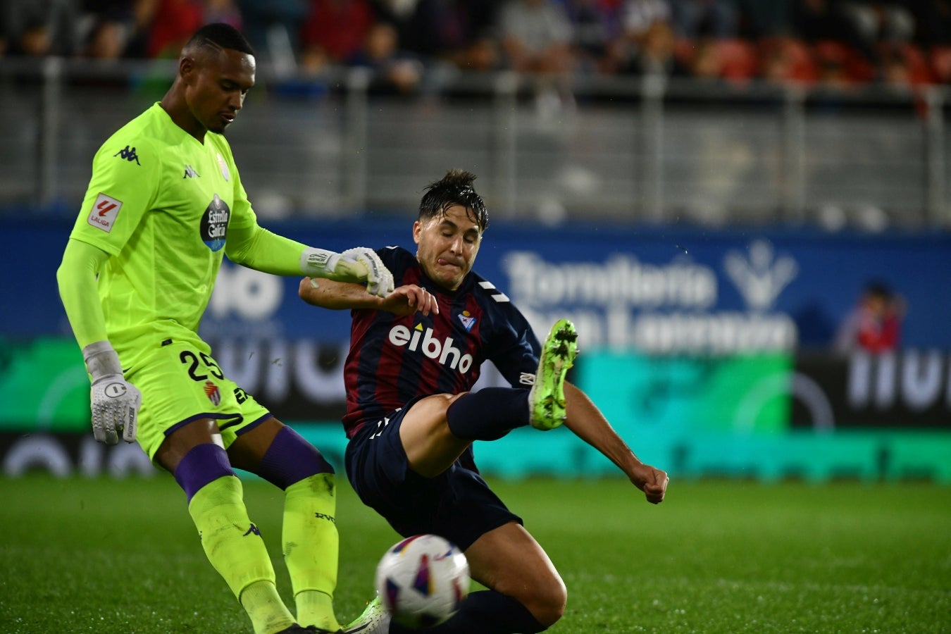 Las mejores imágenes de la &#039;manita&#039; del Eibar al Valladolid