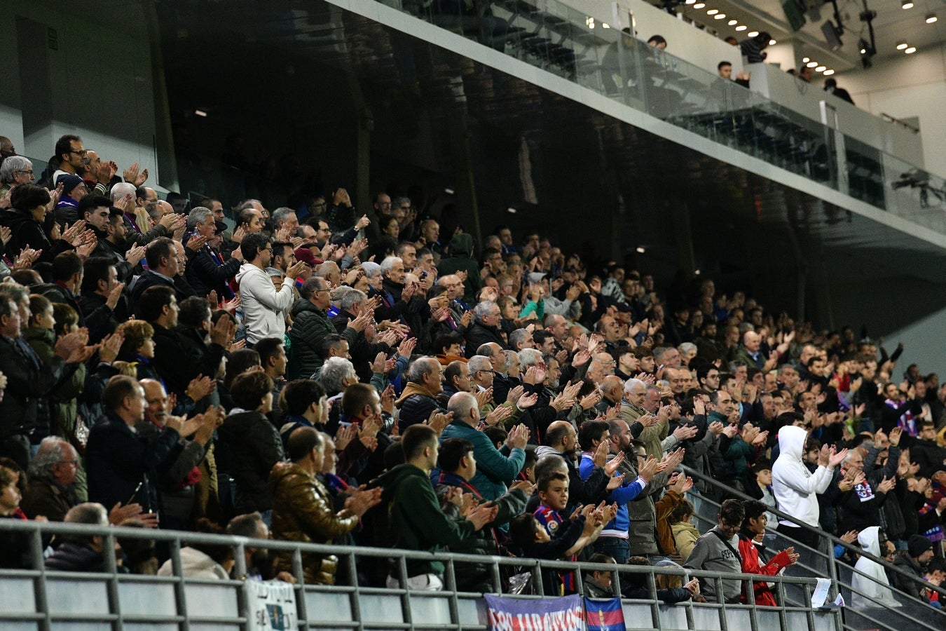 Las mejores imágenes de la &#039;manita&#039; del Eibar al Valladolid