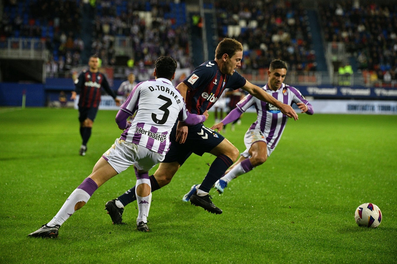 Las mejores imágenes de la &#039;manita&#039; del Eibar al Valladolid