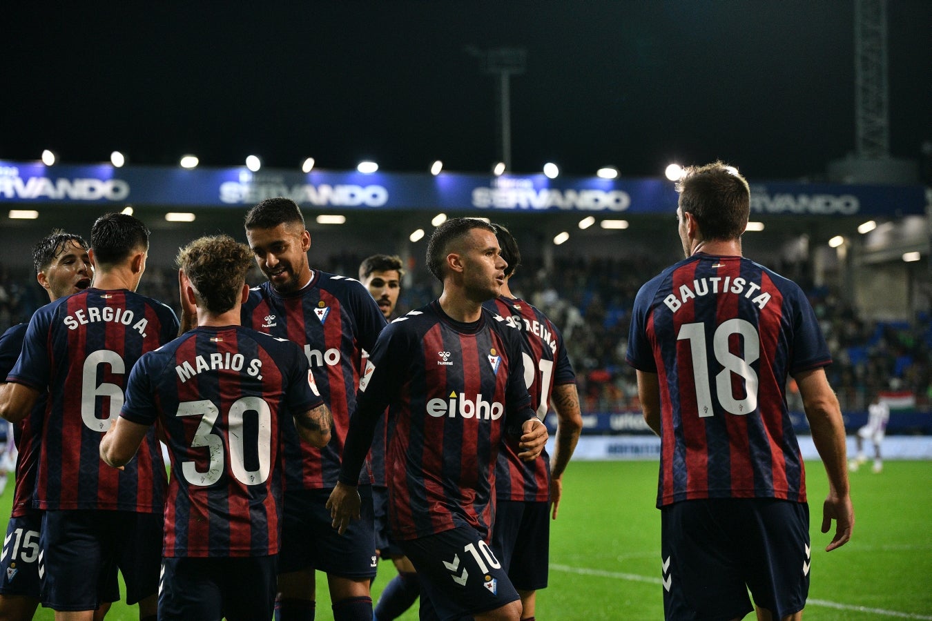 Las mejores imágenes de la &#039;manita&#039; del Eibar al Valladolid