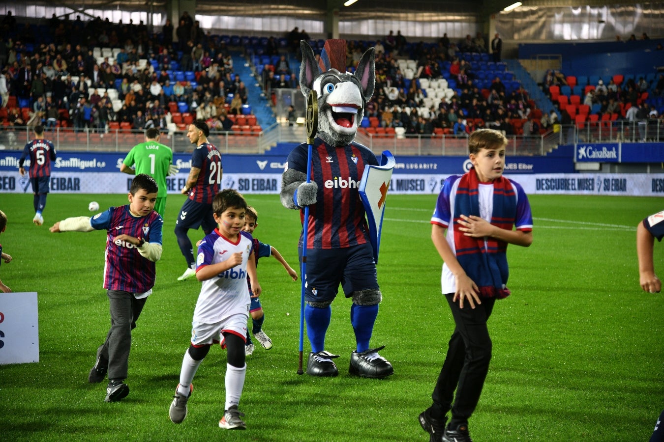 Las mejores imágenes de la &#039;manita&#039; del Eibar al Valladolid