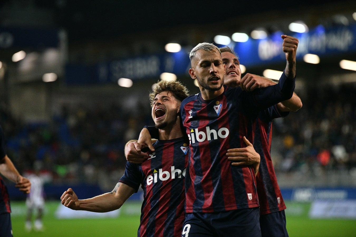 Las mejores imágenes de la &#039;manita&#039; del Eibar al Valladolid