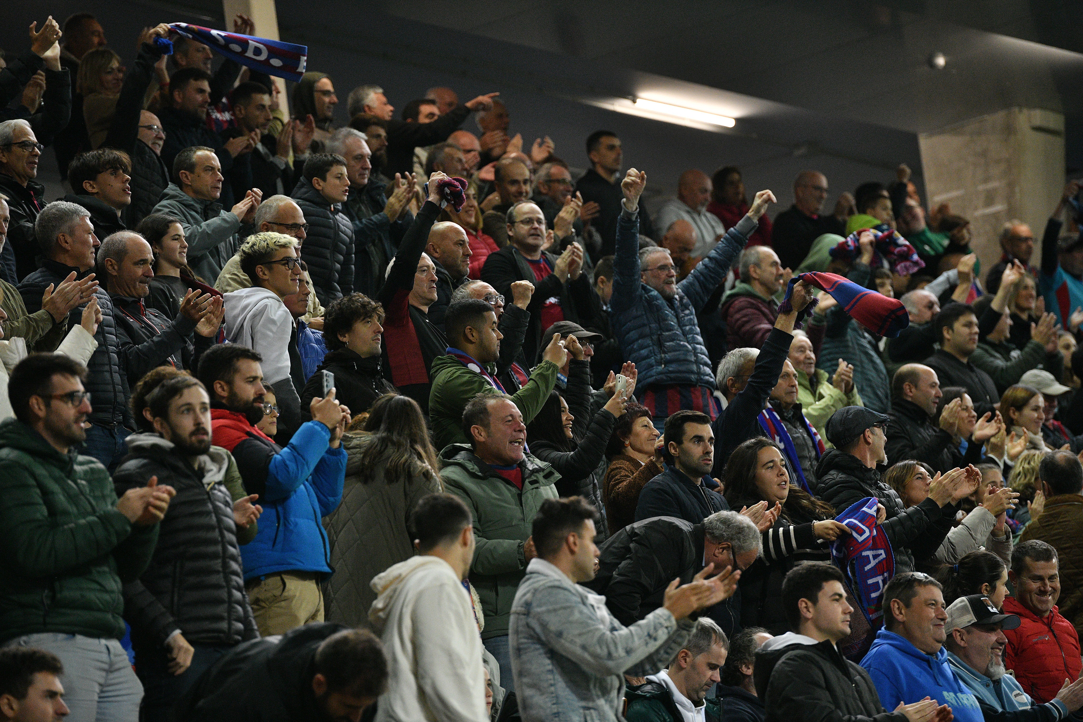 La 'hucha' de Primera ayuda a soportar las pérdidas en Segunda