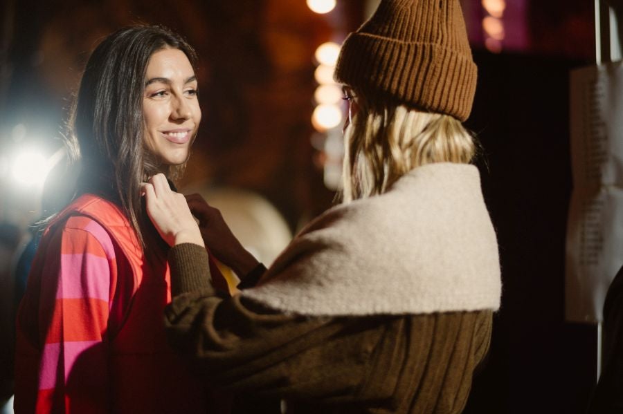 Loreak Mendian fusiona formas atemporales