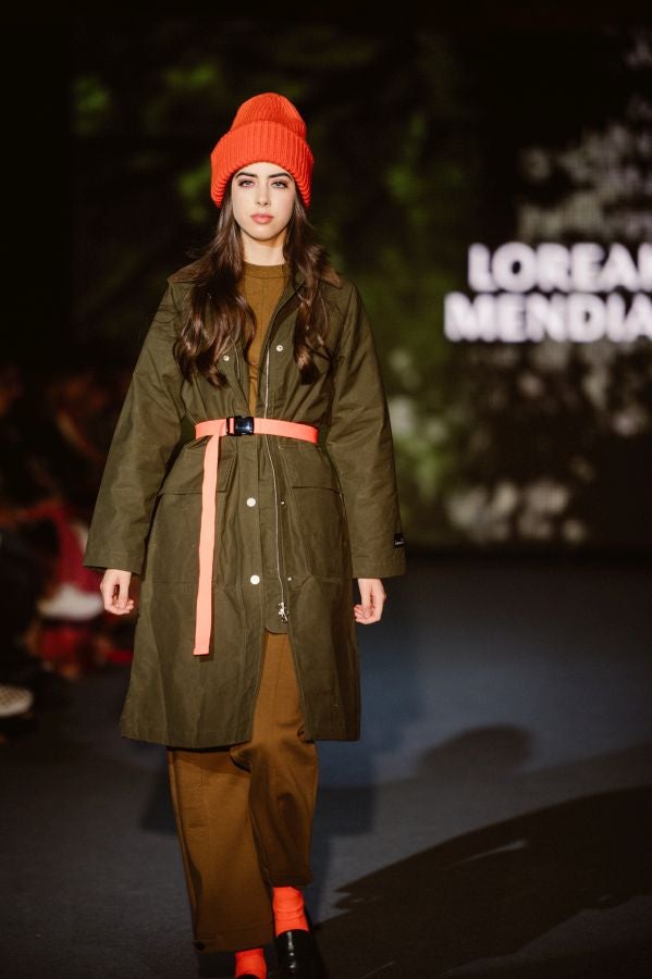 Loreak Mendian fusiona formas atemporales