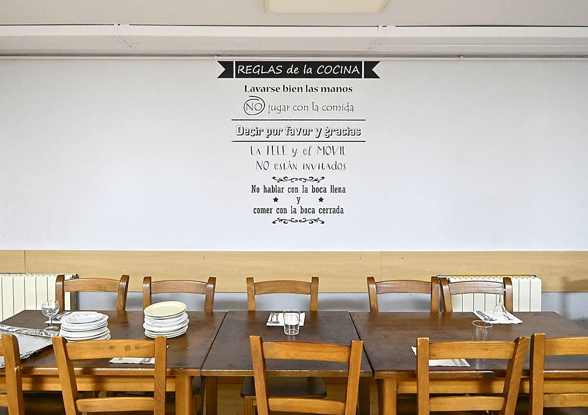 Imagen secundaria 1 - Eloy sale del agujero y vuelve a cocinar