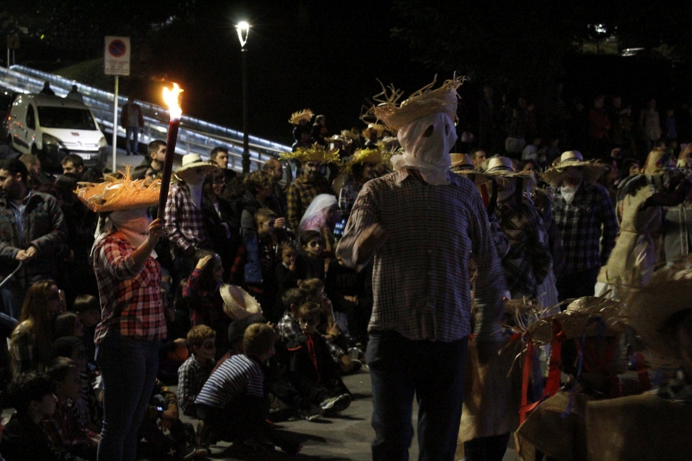 Las mejores fotos de Gau Beltza en Gipuzkoa