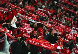 Afición del Benfica.