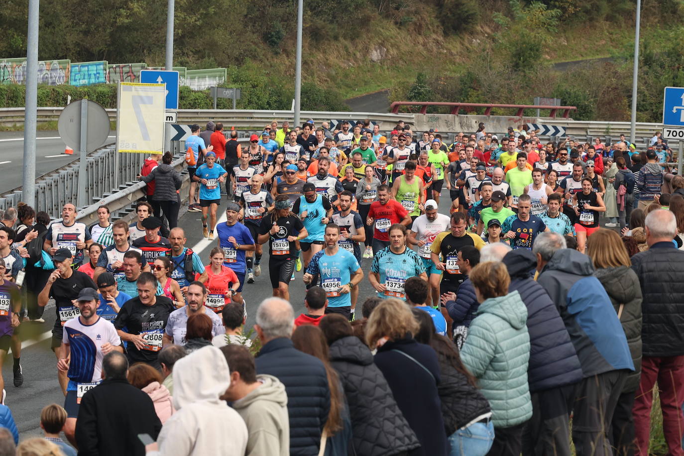 Fotos de la Behobia 2023 a su paso por Gaintxurizketa