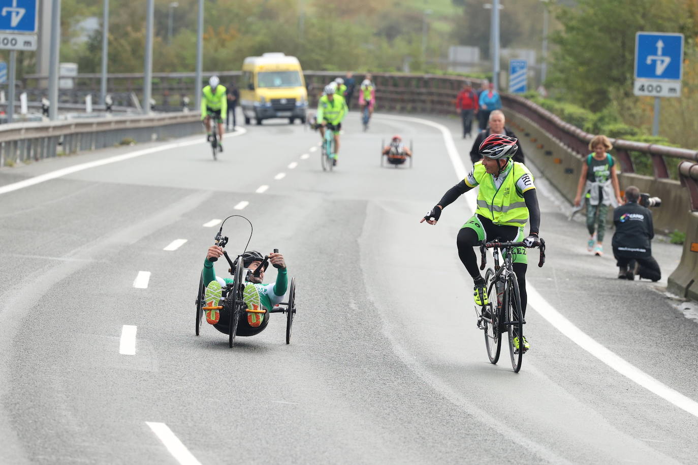 Fotos de las handbikes de la Behobia 2023