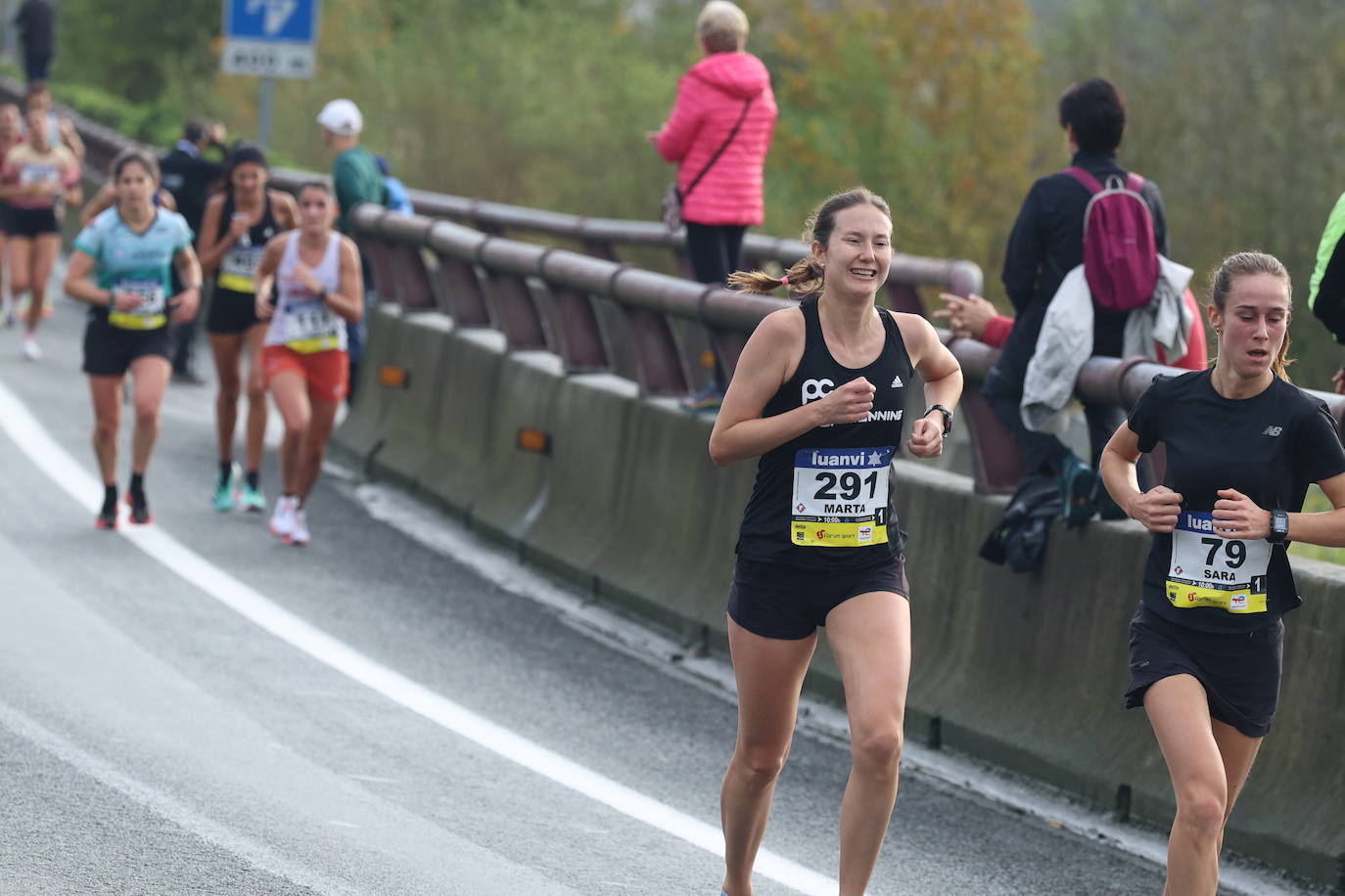 Fotos de la Behobia 2023 a su paso por Gaintxurizketa
