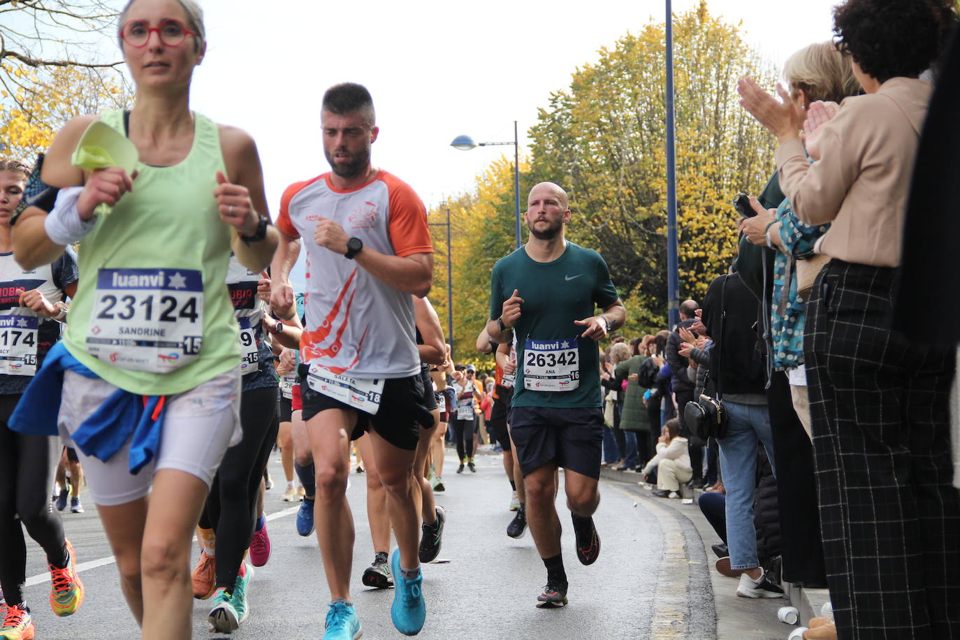 Fotos de la Behobia-San Sebastián 2023 a su paso por Errenteria