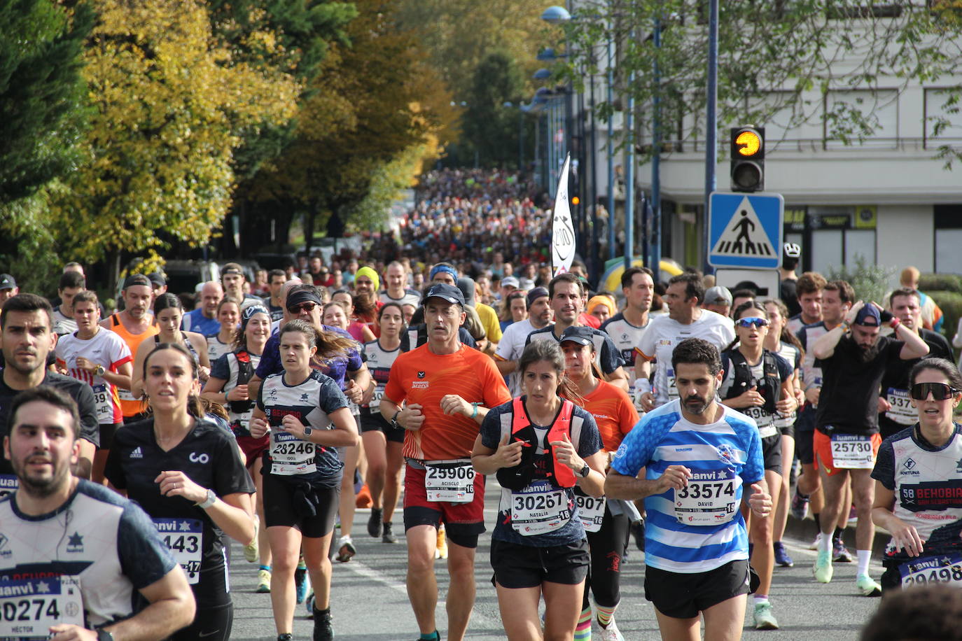 Fotos de la Behobia-San Sebastián 2023 a su paso por Errenteria