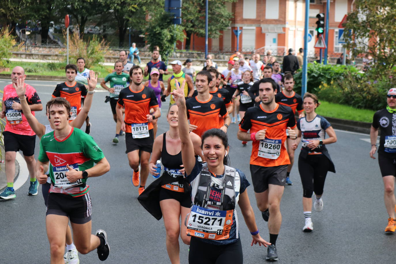 Fotos de la Behobia-San Sebastián 2023 a su paso por Errenteria