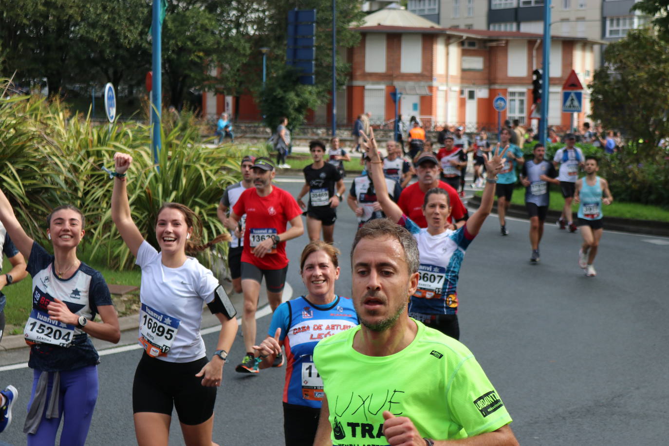 Fotos de la Behobia-San Sebastián 2023 a su paso por Errenteria