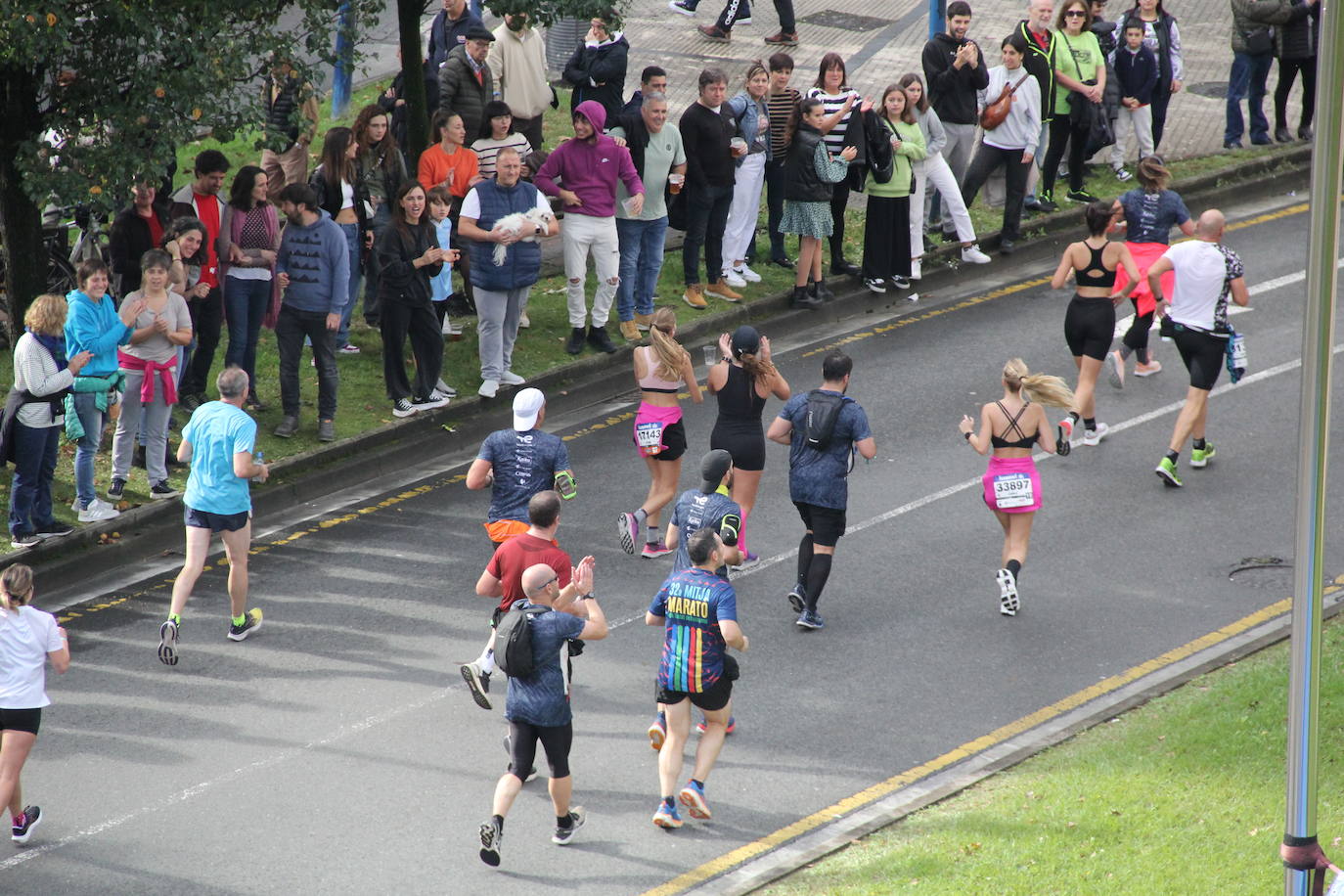 Fotos de la Behobia-San Sebastián 2023 a su paso por Errenteria