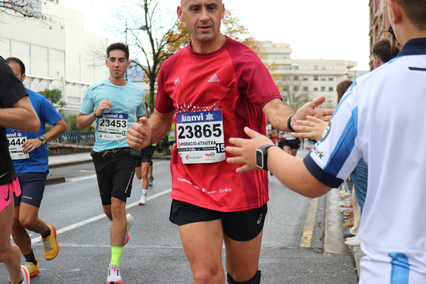 Fotos de la Behobia-San Sebastián 2023 a su paso por Errenteria