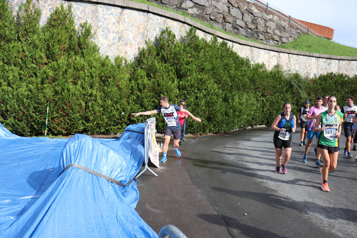 Fotos de la Behobia-San Sebastián 2023 a su paso por Errenteria