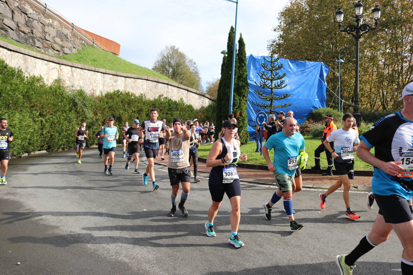 Fotos de la Behobia-San Sebastián 2023 a su paso por Errenteria