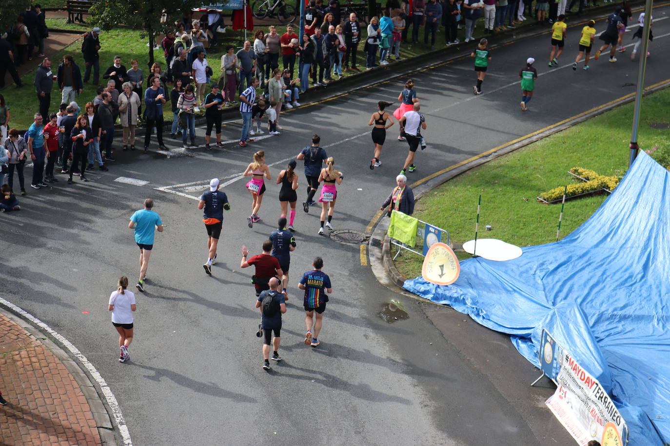 Fotos de la Behobia-San Sebastián 2023 a su paso por Errenteria