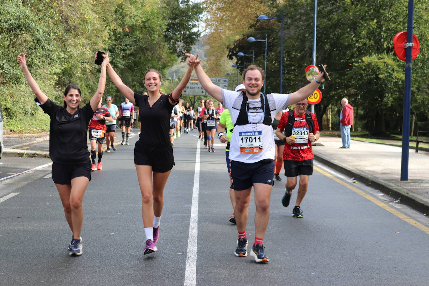 Fotos de la Behobia-San Sebastián 2023 a su paso por Errenteria