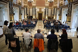 «Con lo que saquemos con la txistorra nos iremos de viaje de fin de estudios a Almería»