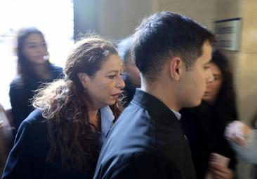 Varios testigos señalan al acusado que está huido como el autor de la agresión