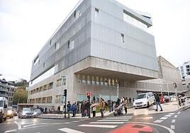 Exterior del colegio Aldapeta Maria ikastetxea