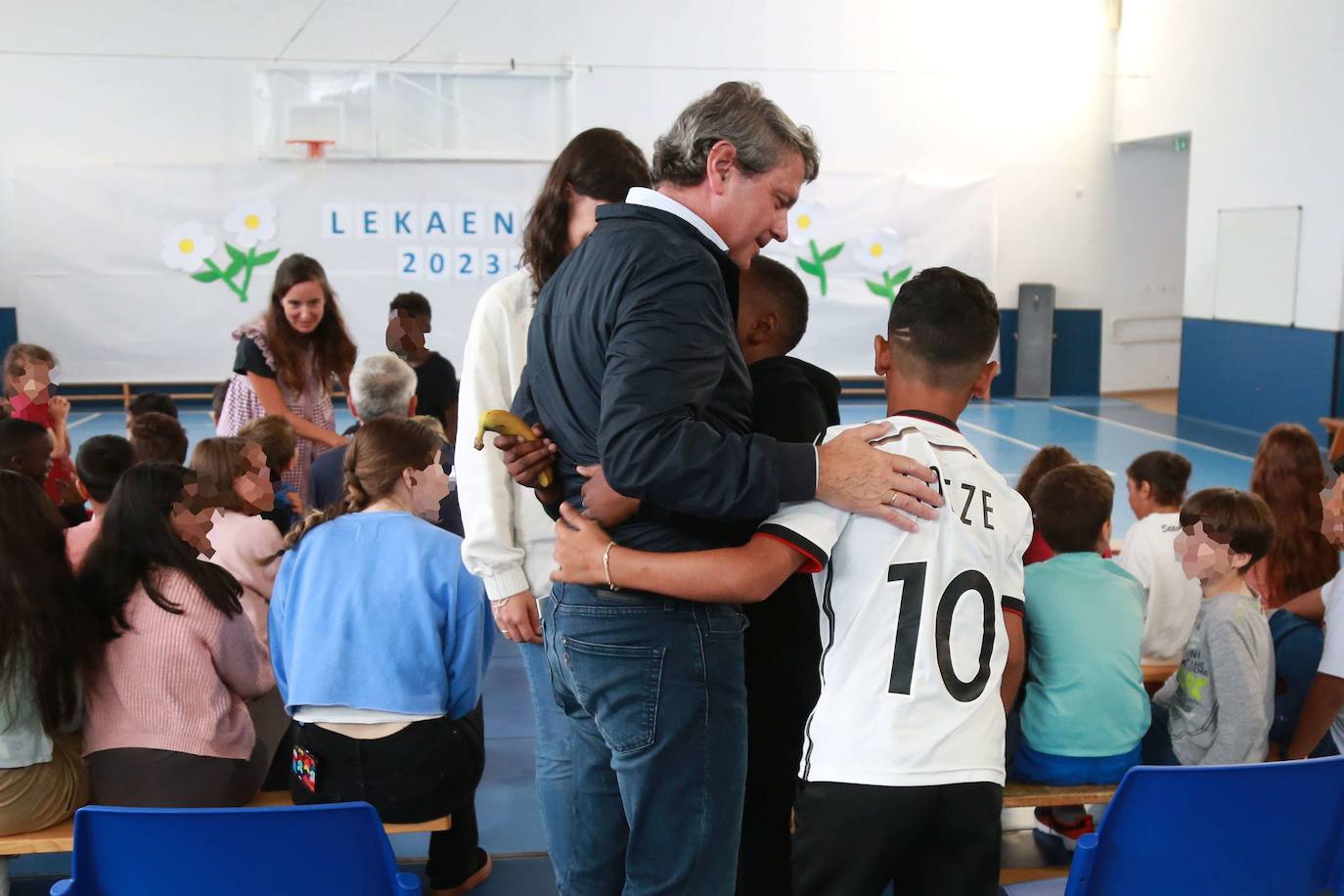 En el acto de inauguración del curso escolar en Leka Enea, el que fue su colegio.