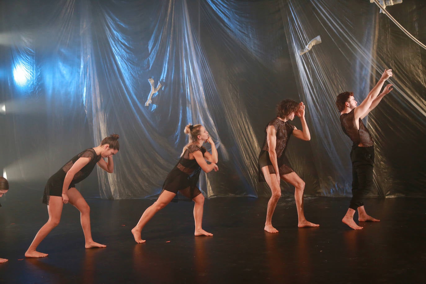 Ensayo general de la compañía ZircuSS