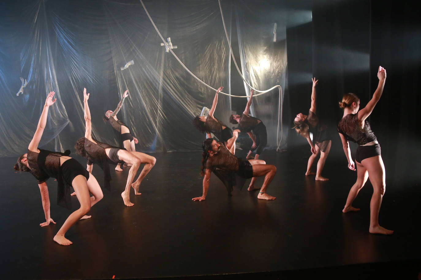 Ensayo general de la compañía ZircuSS