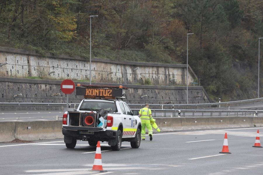 Un accidente múltiple colapsa la AP-8