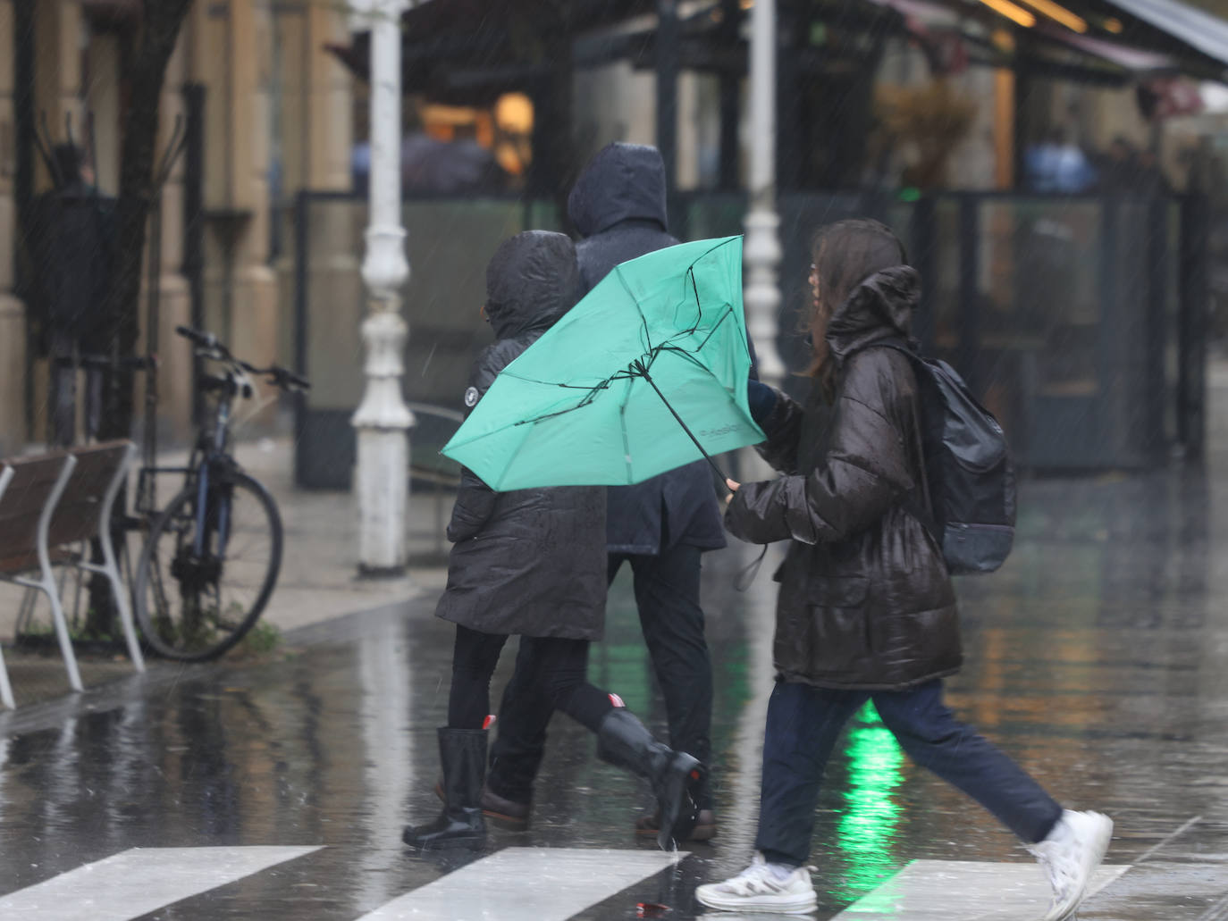 Un sábado pasado por agua