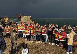 Concentración en el Peine del Viento.