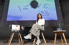 'cerodenero' diskoa eta dokumentala aurkeztu ditu Izarok.