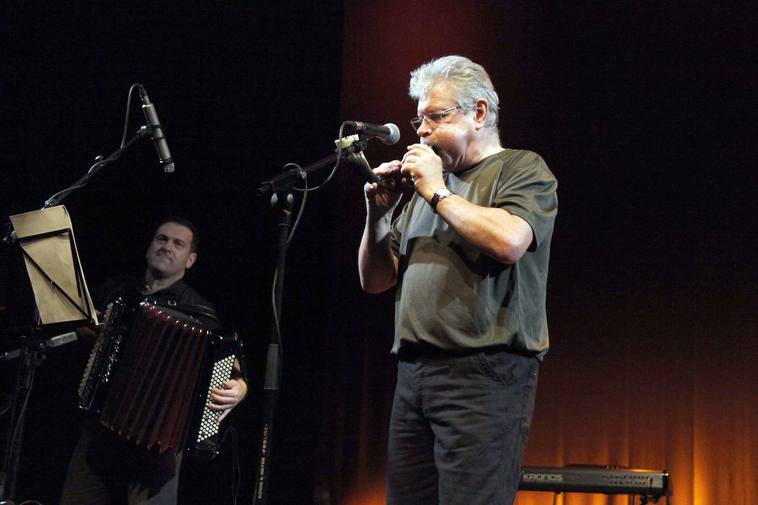 Fallece Alan Griffin, el músico irlandés afincado en Euskadi que formó parte de Aztarna Alboka