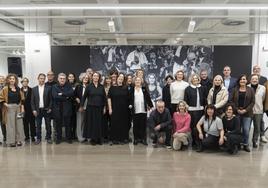 Representantes de entidades culturales visitaron la muestra antes de la inauguración.