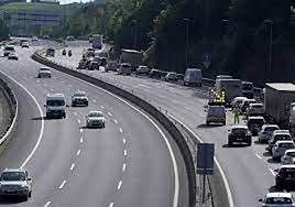 Autopista AP-8 a su paso por Orio.