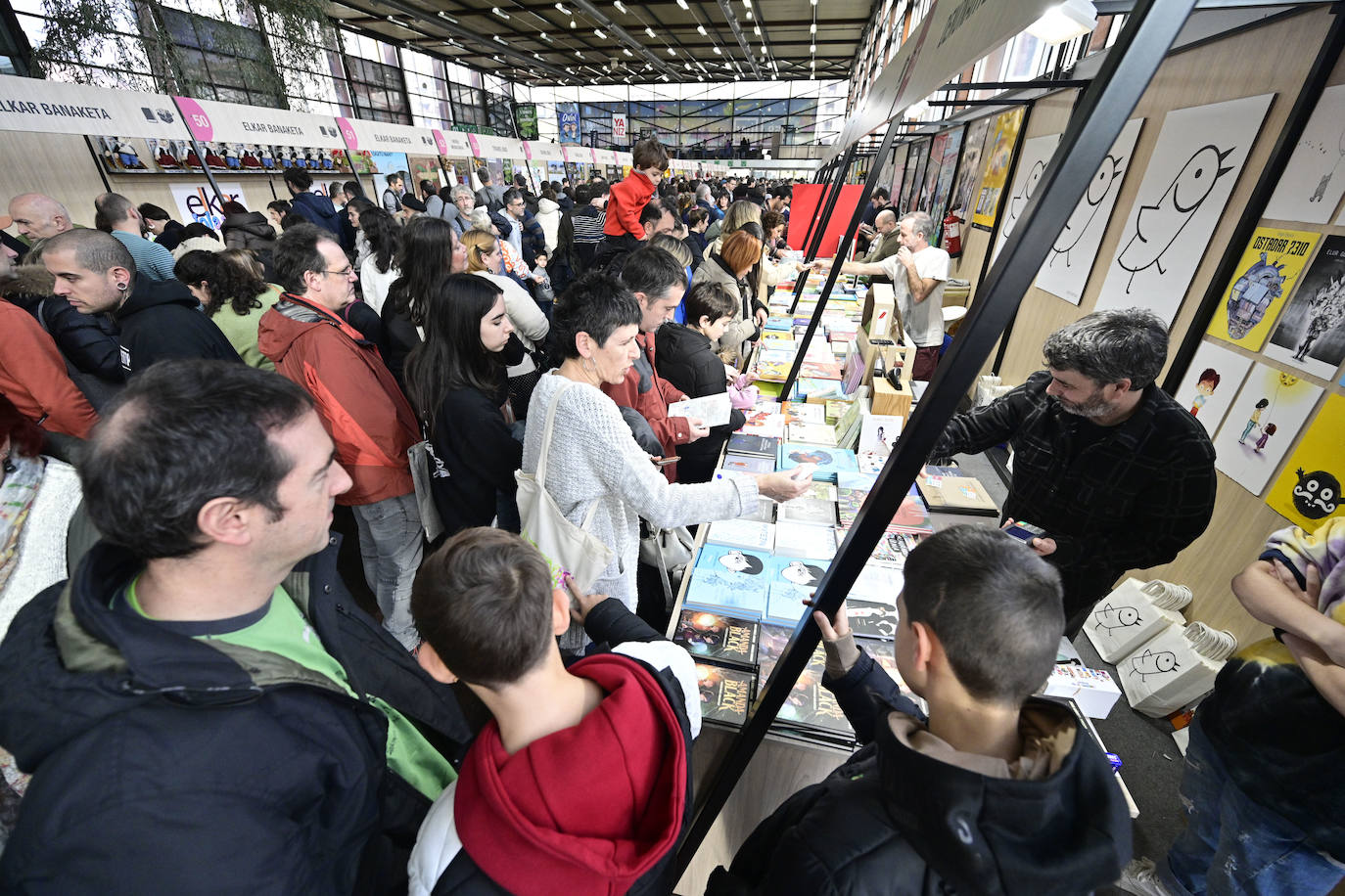 Jendetza azokako hirugarren egunean