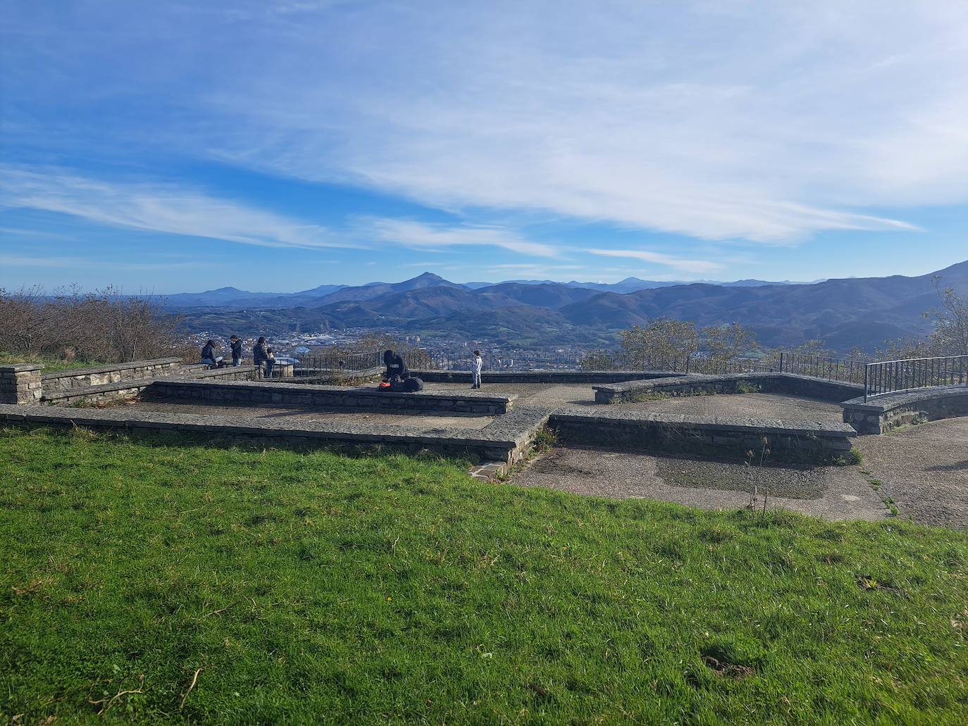 Un monte para mirar al mar