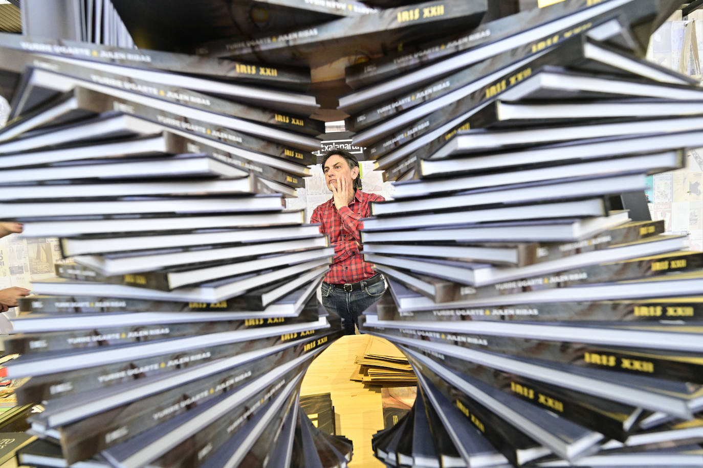 Azoka, jendez gainezka